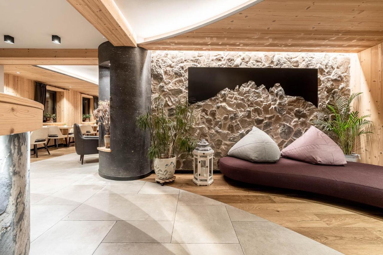 Garni Letizia Bed & Breakfast Campitello di Fassa Ngoại thất bức ảnh