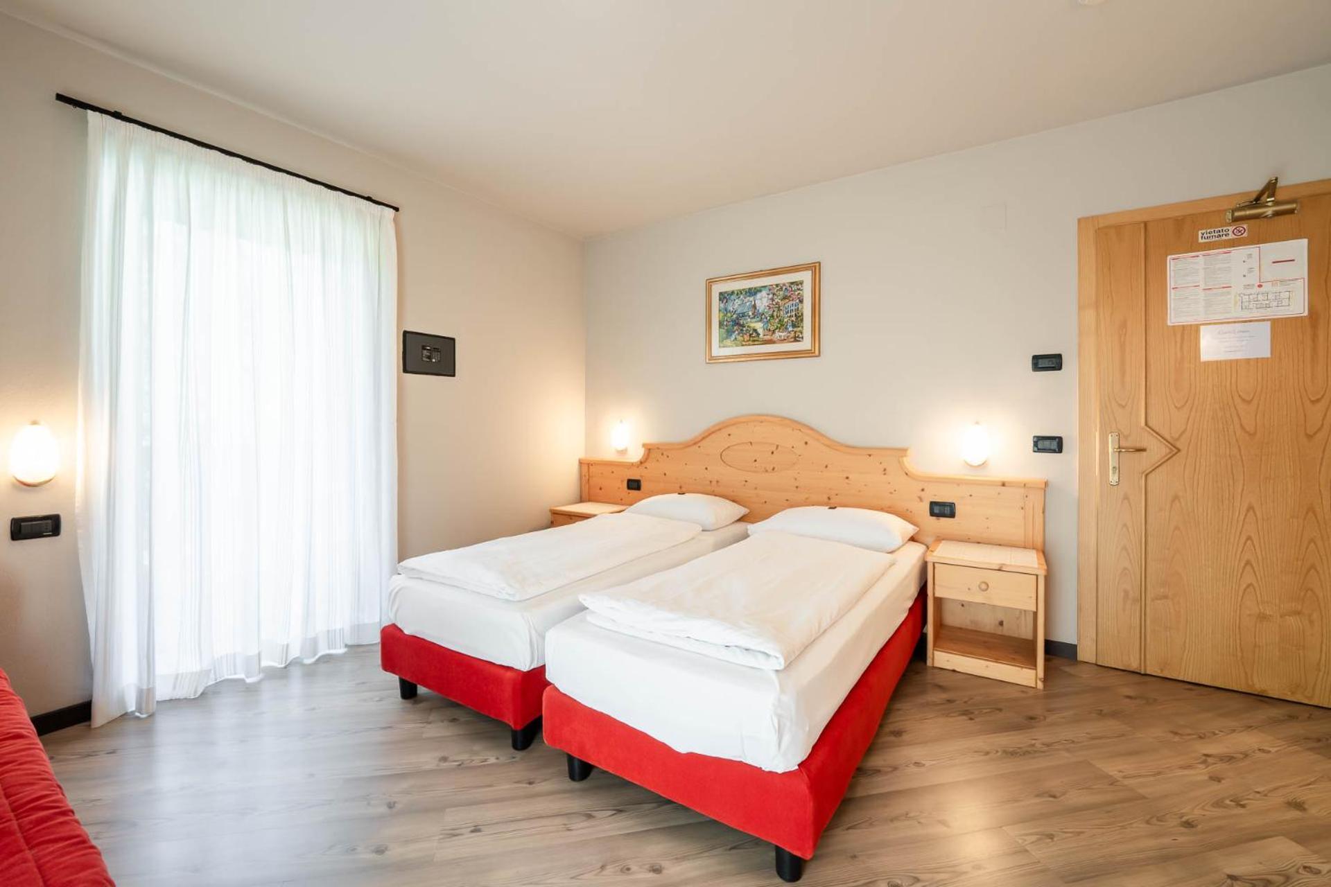 Garni Letizia Bed & Breakfast Campitello di Fassa Ngoại thất bức ảnh